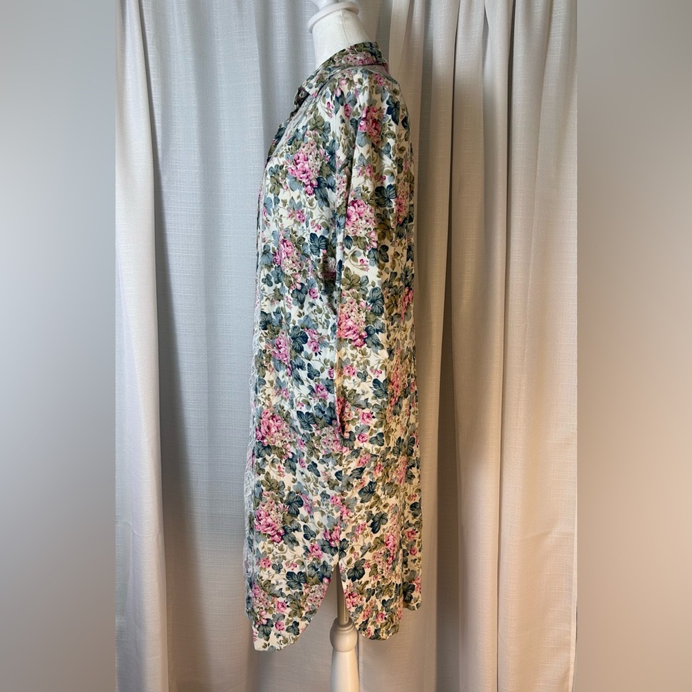 Vintage White/Gold Tag Vintage Victorias Secret Floral and Lace Sleep Shirt r15 - Picture 3 of 7